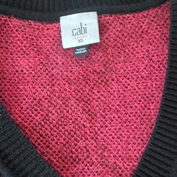 CAbi #4102 Rococo Black, Red & Pink Floral Pullover Pink Peony Sweater V-Neck XS - Picture 4 of 6